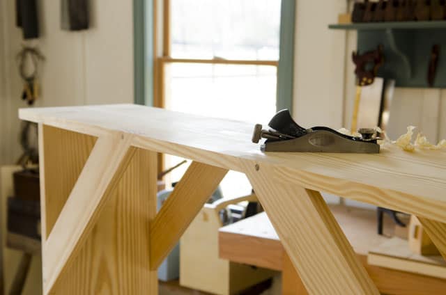 Joshua Farnsworth building a shaker bench for woodworking plans