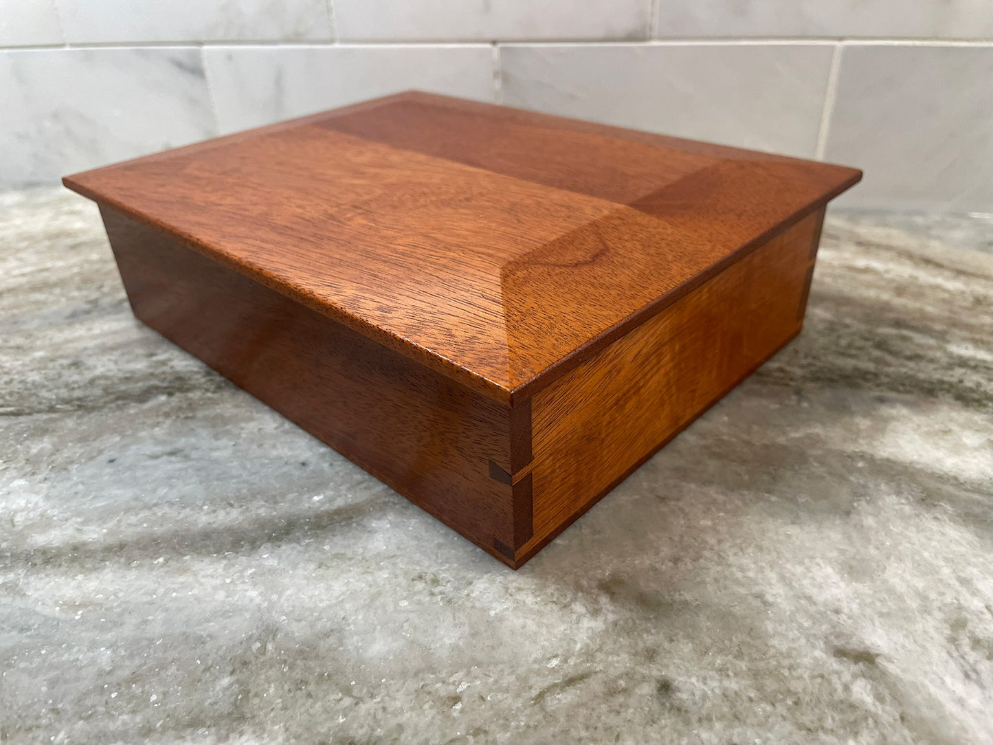Woodworking Class: Make a Dovetail Memento Box with Tom Calisto (2 Days)