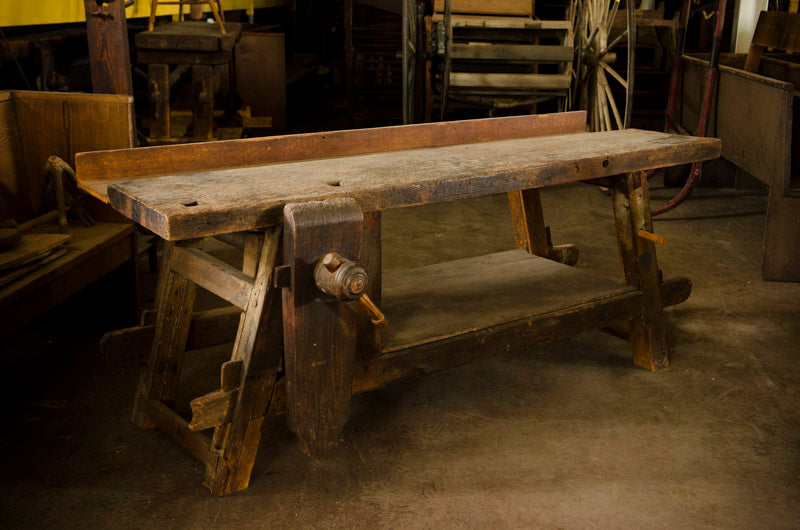 DVD: "Building the Portable Moravian Workbench with Will 