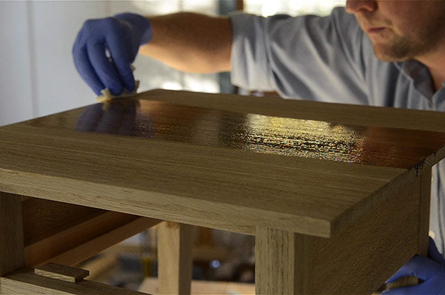 adding finish to a Shaker end table in figured white oak with ammonia fuming for woodworking plans